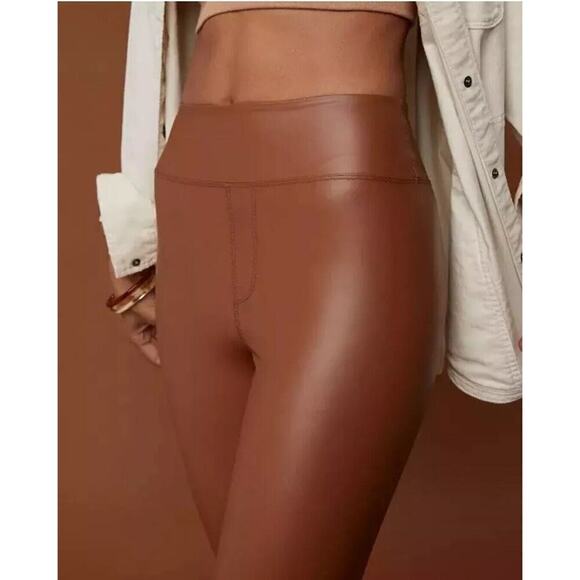 Leggings OFFLINE By Aerie Real Luxe Faux Leather Legging NEW Brown Size Medium - Picture 4 of 11